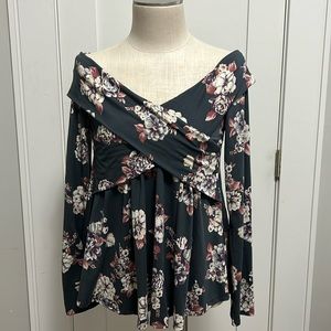 Boutique Off-the-shoulder Top